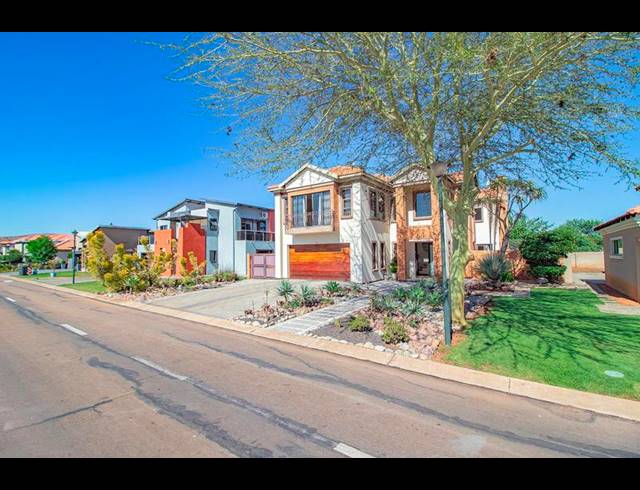 5 BEDROOM HOUSE FOR SALE IN THERESA PARK